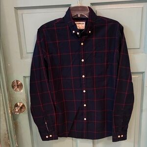 Express long sleeve button collar shirt. Size M. Like new…..maybe worn 1 time.